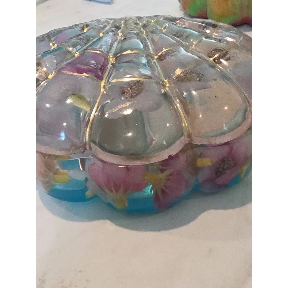 Handmade Resin Clamshell Storage Boxes Trinket Decoration Gift.  1016
